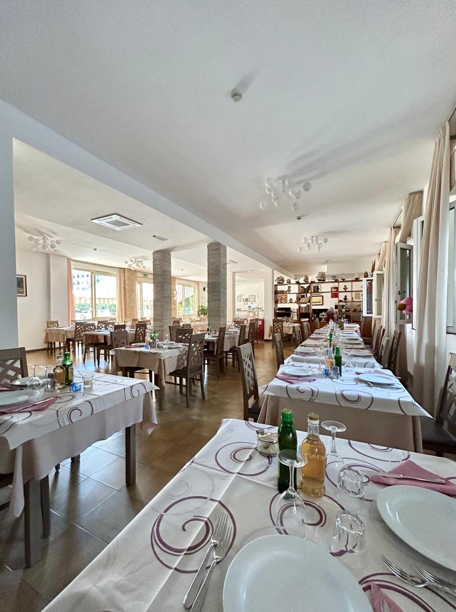 Hotel Brigantino Milano Marittima Kültér fotó